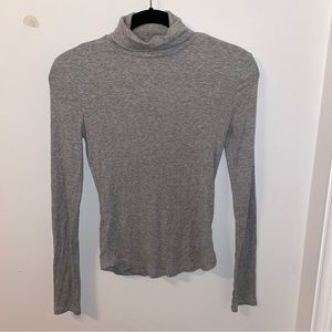 Aritzia Sunday Freshmen turtleneck